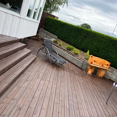 Hus Til Leie Under Ons Apartment *